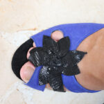 Blå sandaler til dans.